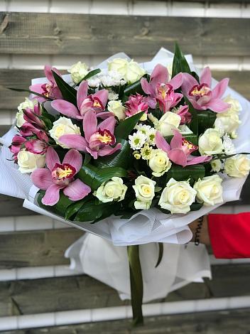 Букет цветов из: Розы и Хризантемы в Опарино