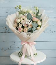 Букет цветов из:  Розы и Лизиантусы в Опарино