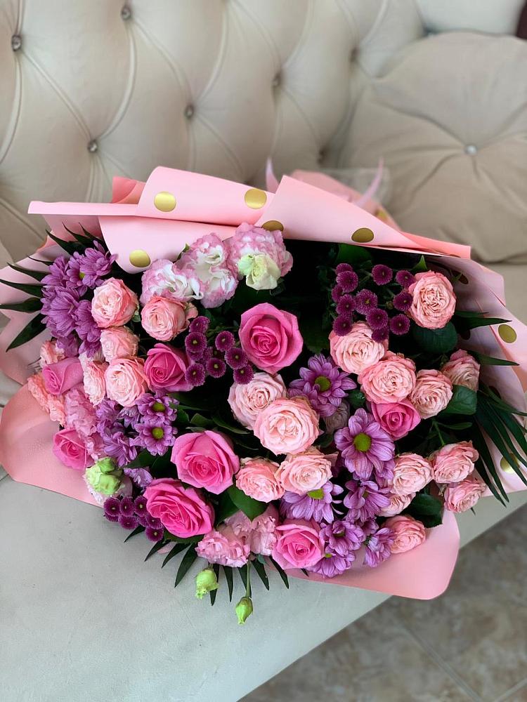 Букет цветов из: Хризантемы, Розы и Лизиантусы в Опарино