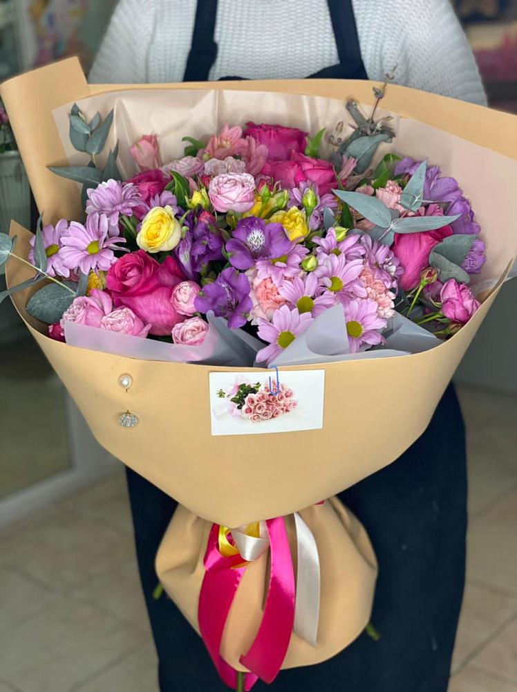 Букет цветов из: Хризантемы, Гвоздики и Альстромерии в Опарино