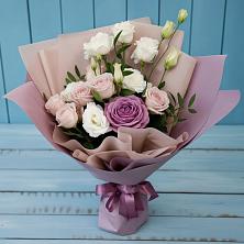 Букет цветов из:  Розы и Лизиантусы в Опарино
