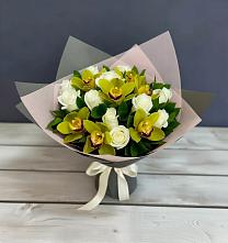 Букет цветов из:  Орхидеи и Розы в Опарино