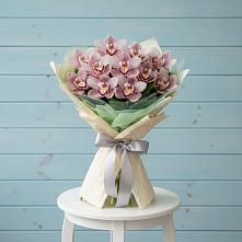 Букет цветов из:  Орхидеи и Розы #REPLACE_PRED# Опарино