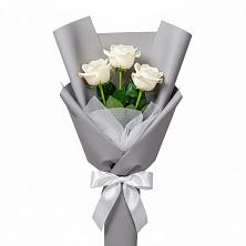 Букет 3 белые розы в Опарино