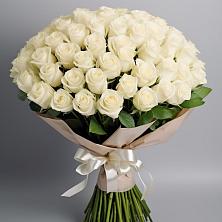 Букет 101 беля роза Белоснежка в Опарино