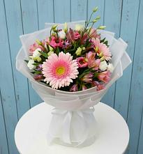 Букет цветов из:  Герберы, Альстромерии и Лизиантусы в Опарино