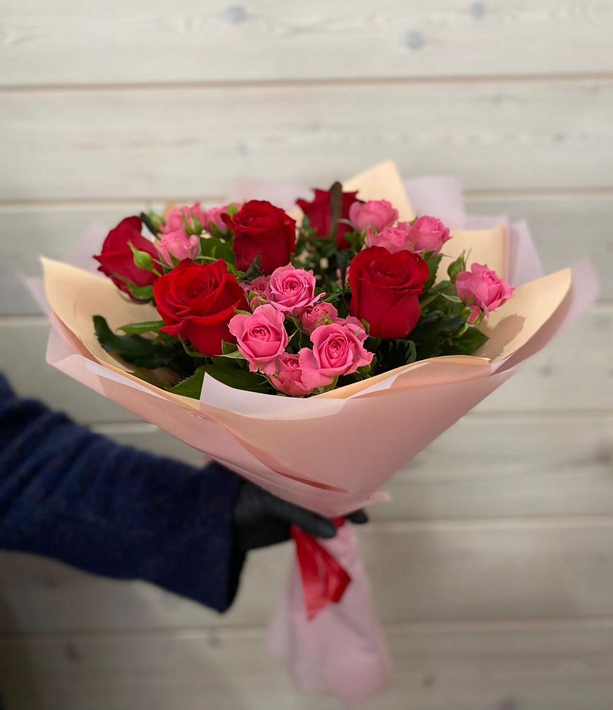 Букет цветов из: Розы в Опарино