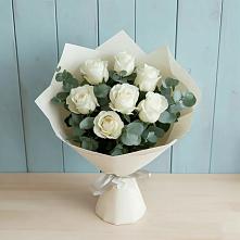 Букет Белые розы в Эвкалипте в Опарино