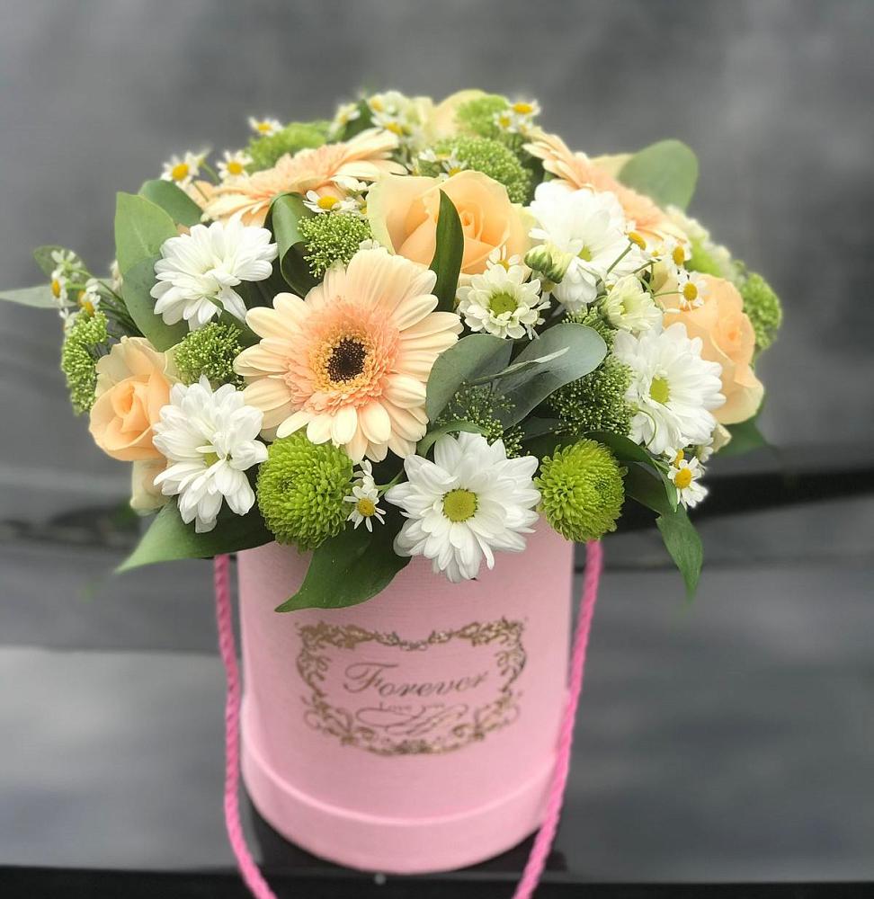 Цветочная композиция из Розы, Герберы и Хризантемы в шляпной коробке в Опарино