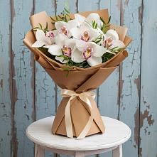 Букет цветов из:  Орхидеи и Розы в Опарино